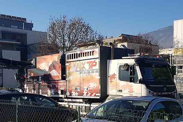 AIX TP - Photo de chantier en Savoie - Camion excavateur