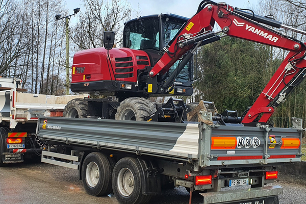 Location de Pelle avec opérateur en Savoie - AIX TP